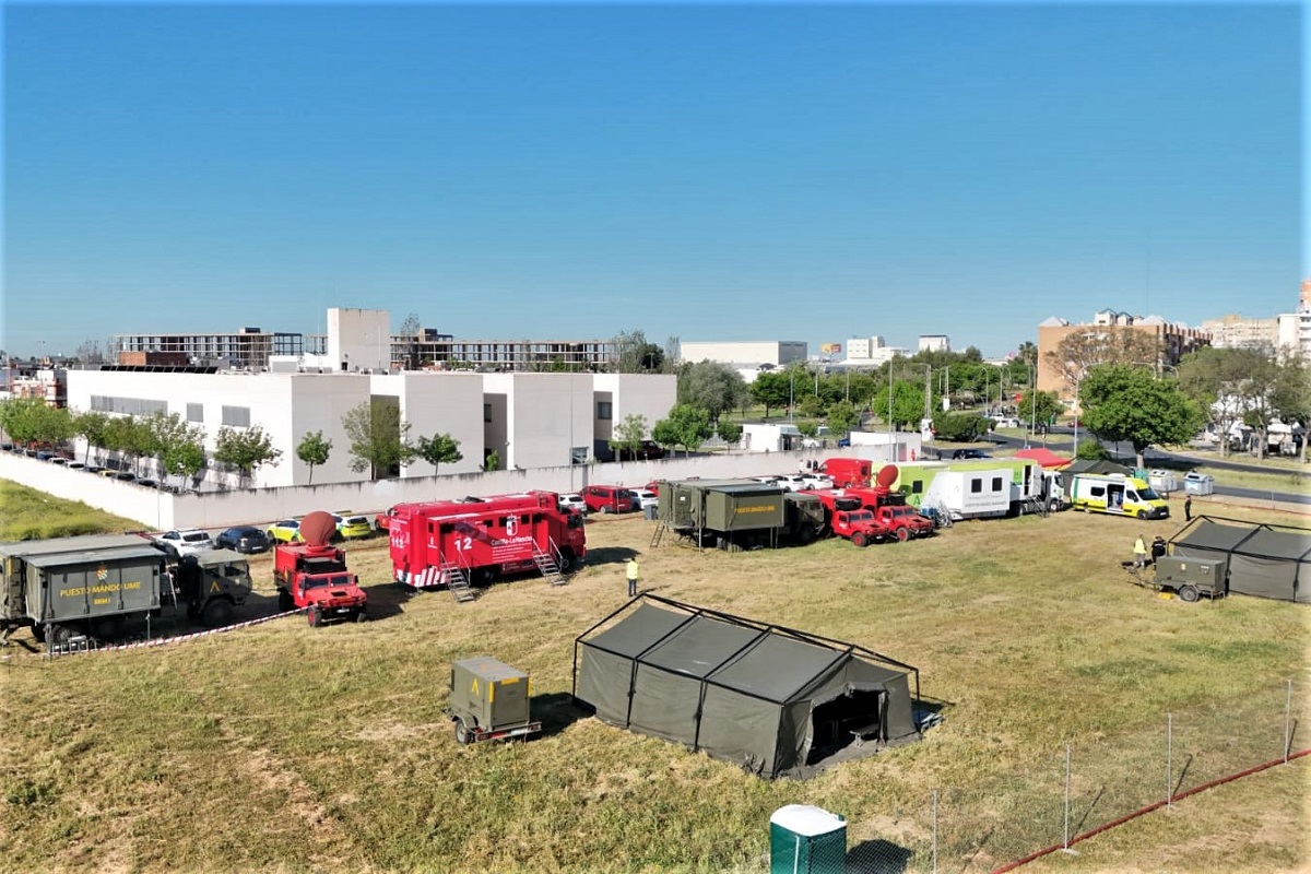 La emergencia se dirigió desde el Centro de Coordinación de Emergencias del 112 de Sevilla, donde se desplegaron los puestos de mando de los organismos participantes
